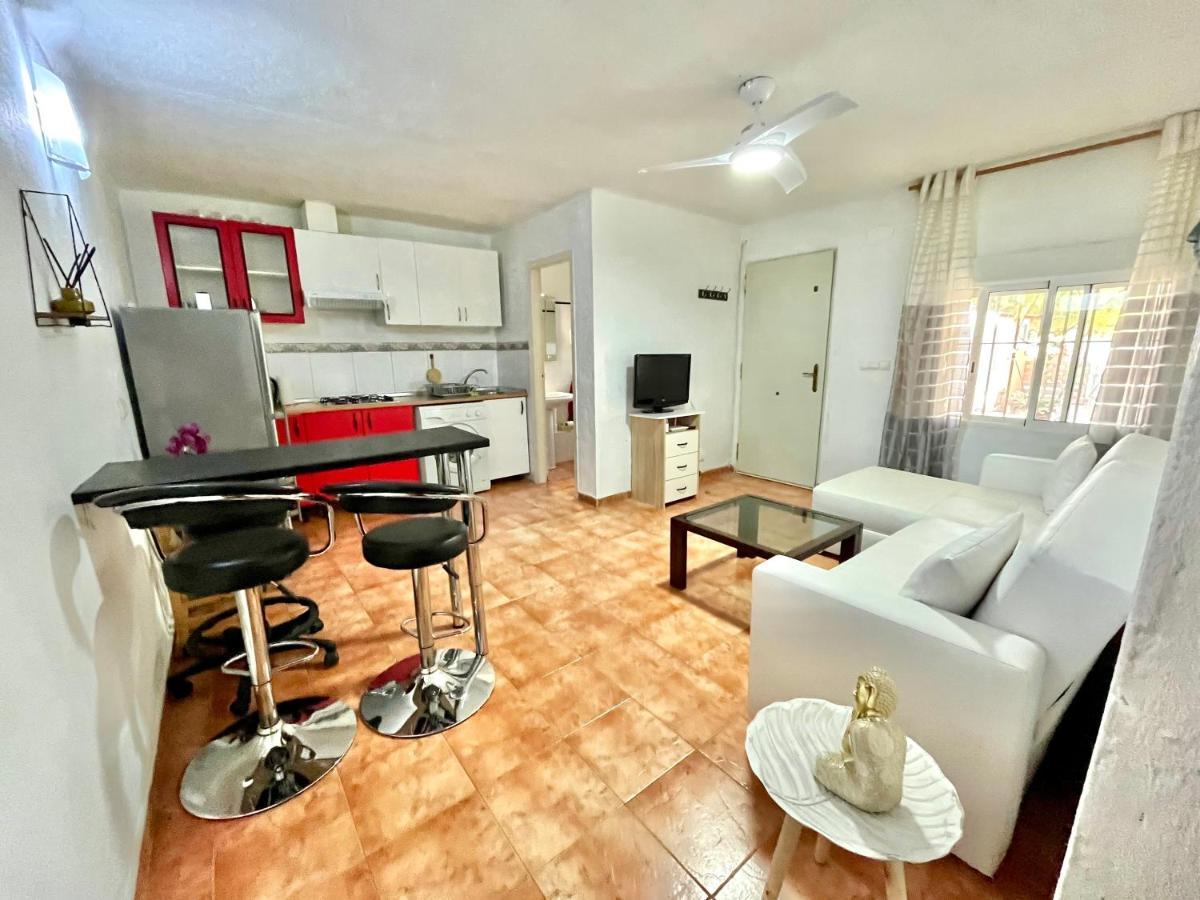 אליקאנטה Estudio Adosado Acogedor Con Jardin, Barbacoa Y Parking Privado מראה חיצוני תמונה